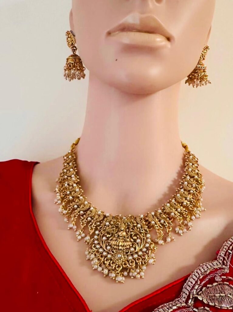 Guttapusalu Style Temple Necklace Set